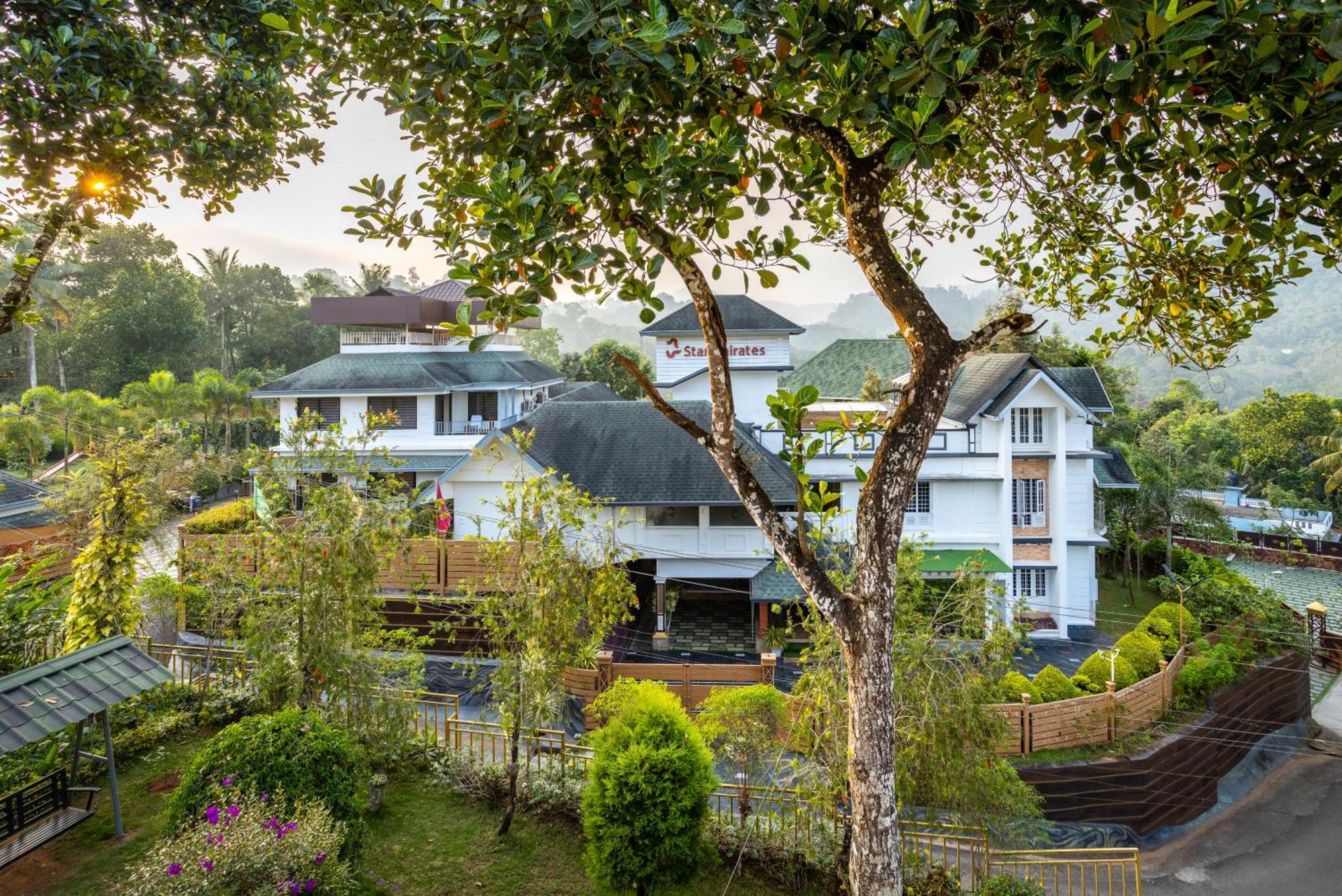 Star Emirates Luxury Resort And Spa, Munnar Anachal Exteriér fotografie
