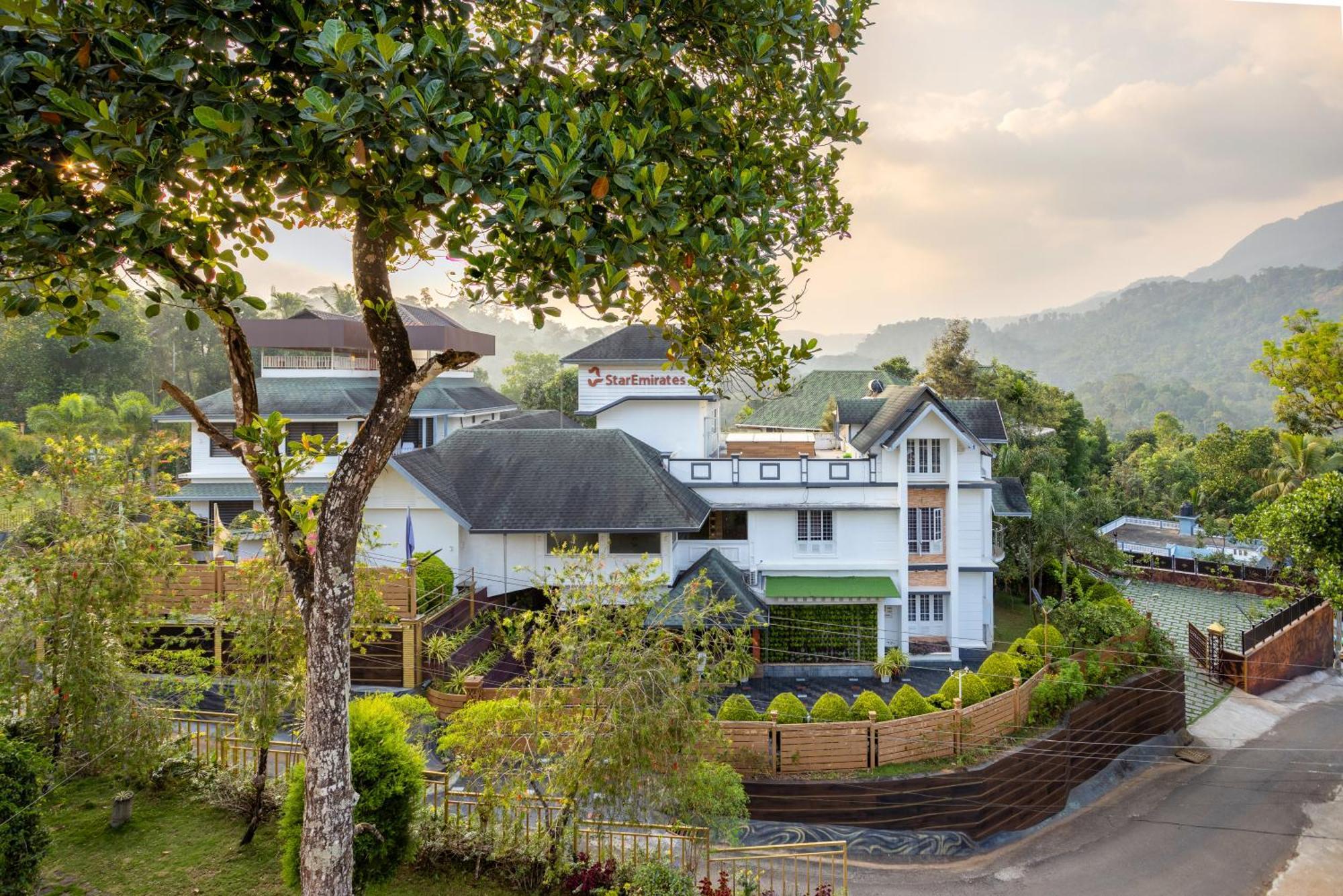 Star Emirates Luxury Resort And Spa, Munnar Anachal Exteriér fotografie