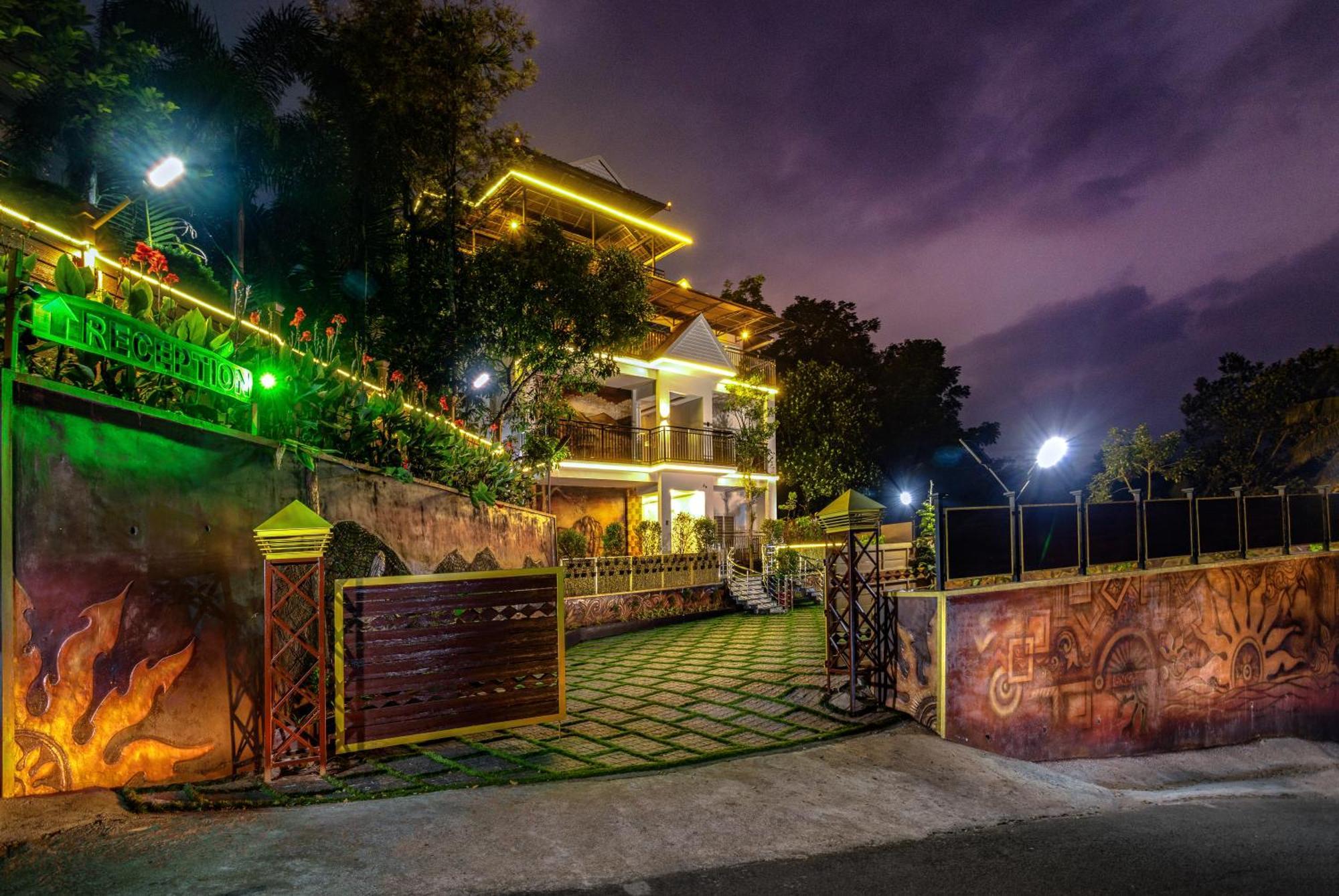 Star Emirates Luxury Resort And Spa, Munnar Anachal Exteriér fotografie